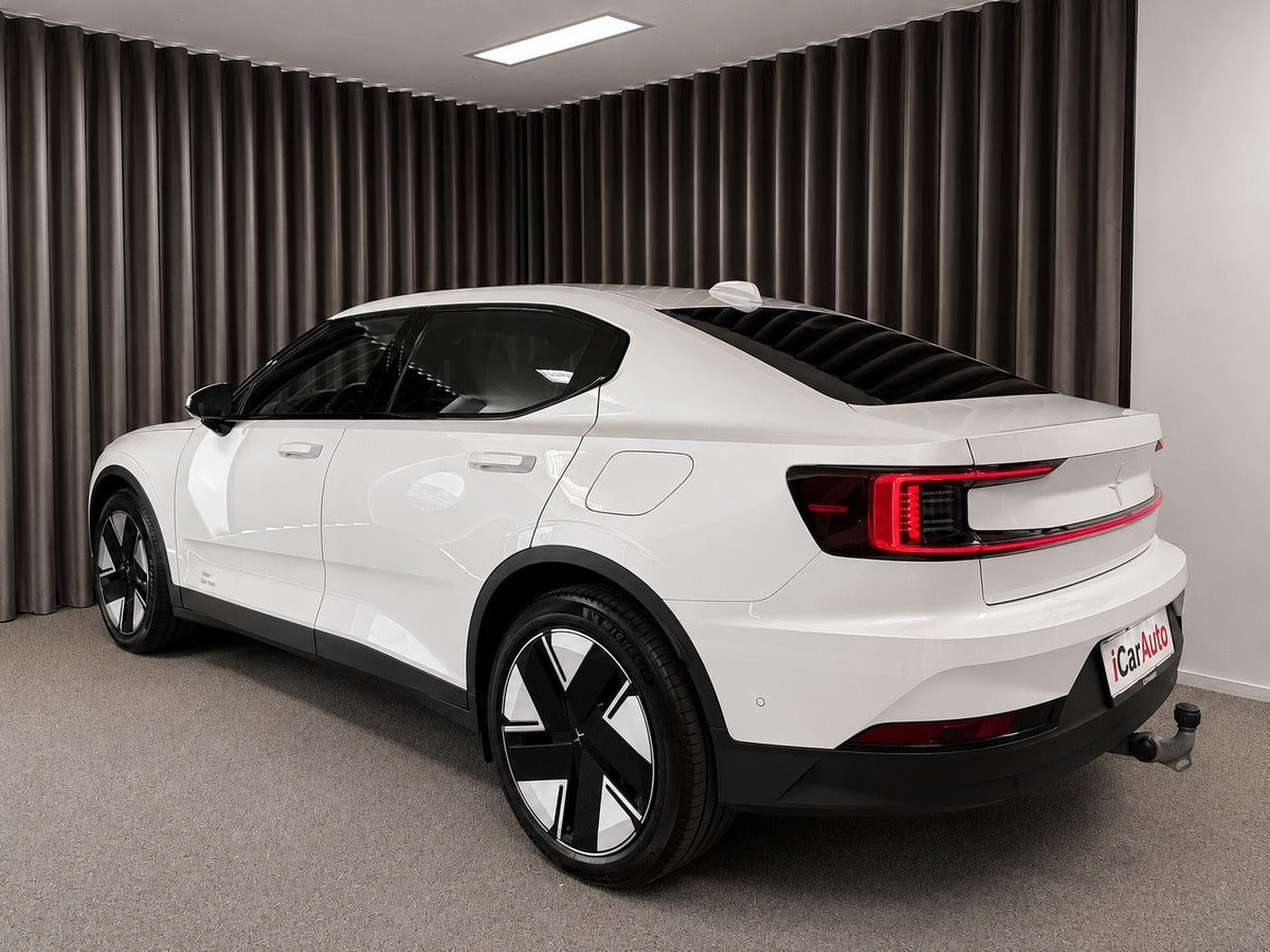 Hvid Polestar 2 fra 2025