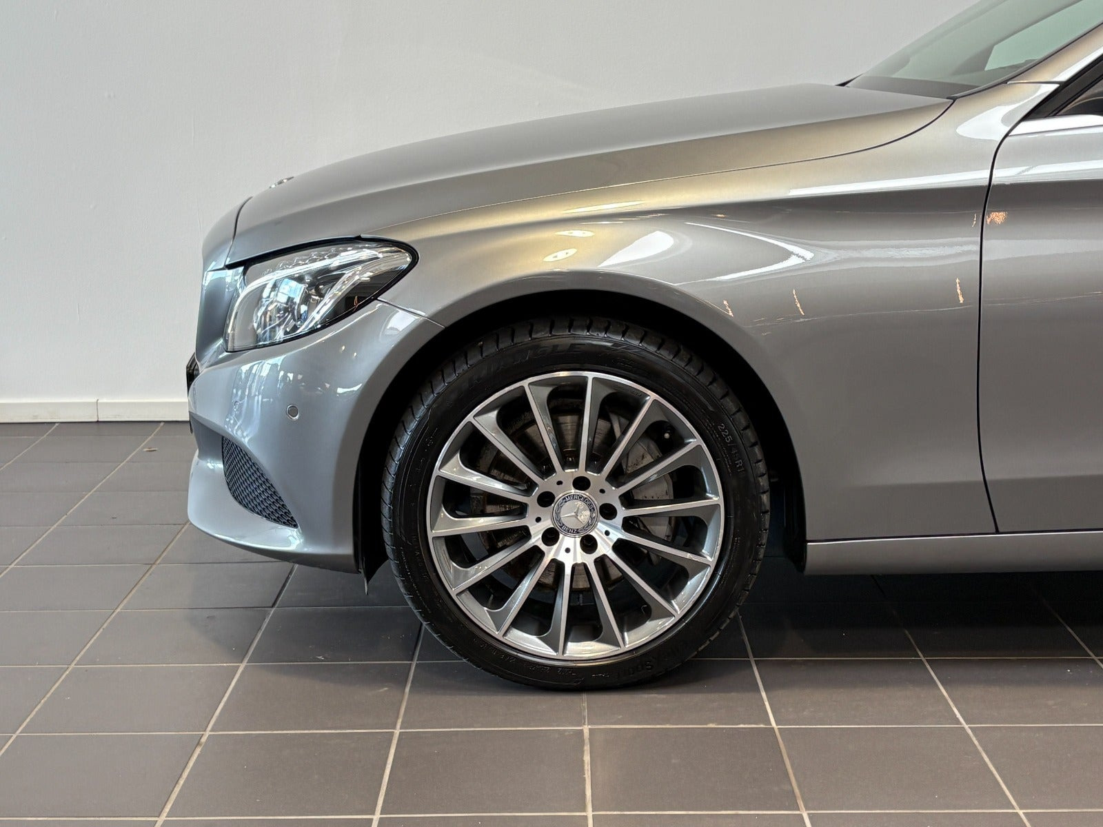 Sort Mercedes C250 d fra 2015