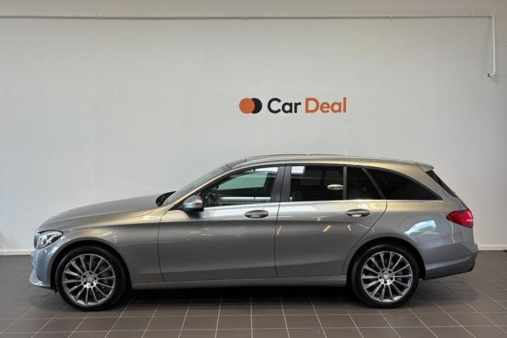Sort Mercedes C250 d fra 2015