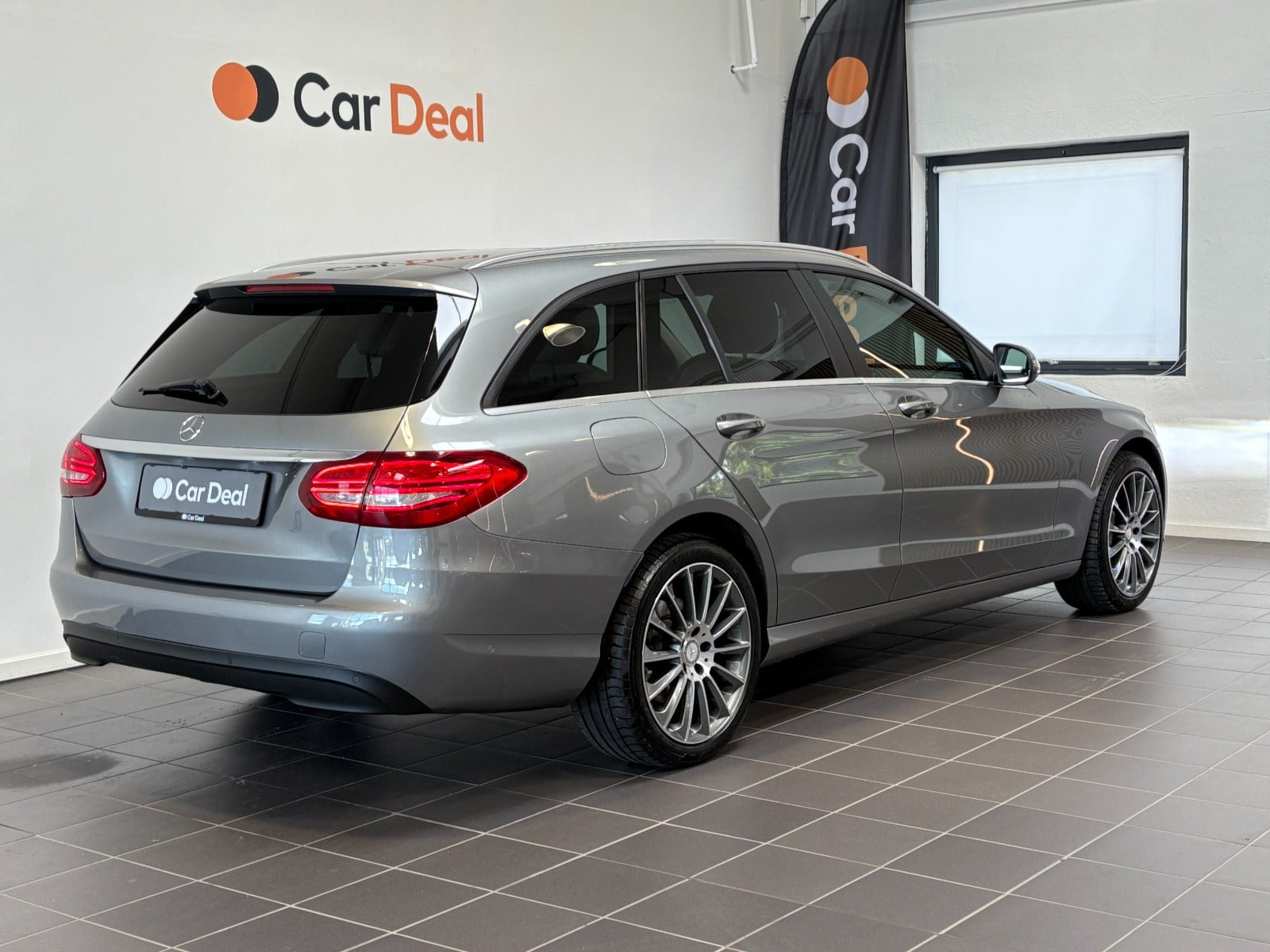 Sort Mercedes C250 d fra 2015
