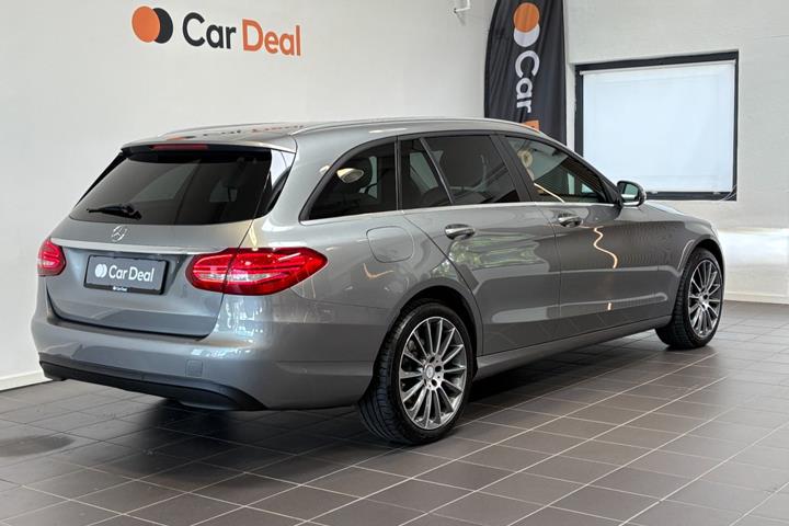 Sort Mercedes C250 d fra 2015
