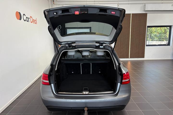 Sort Mercedes C250 d fra 2015