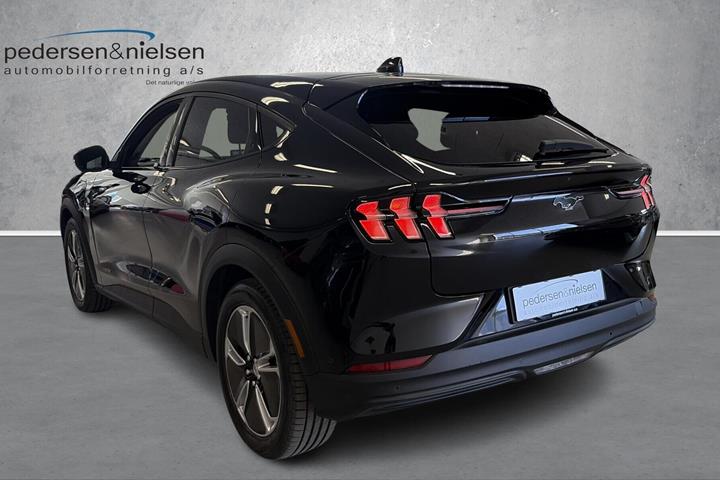 Sort Ford Mustang Mach-E fra 2024