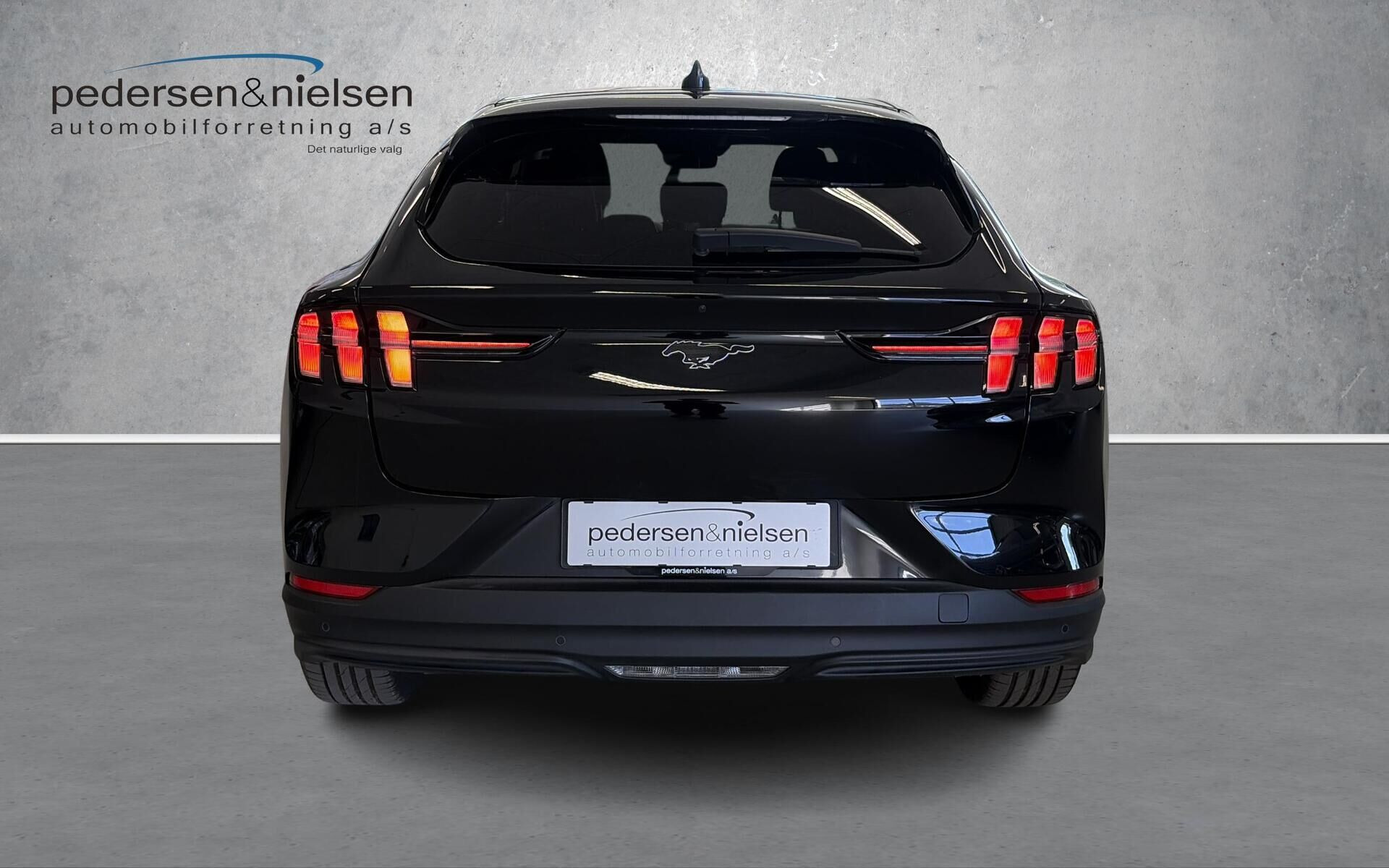 Sort Ford Mustang Mach-E fra 2024