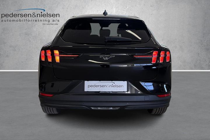 Sort Ford Mustang Mach-E fra 2024