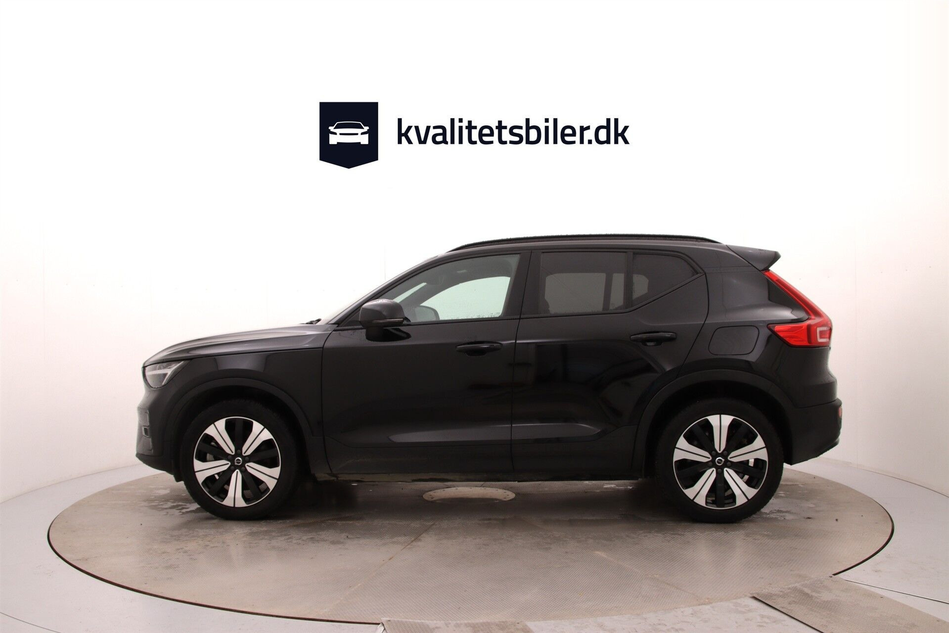 Sort Volvo XC40 fra 2023