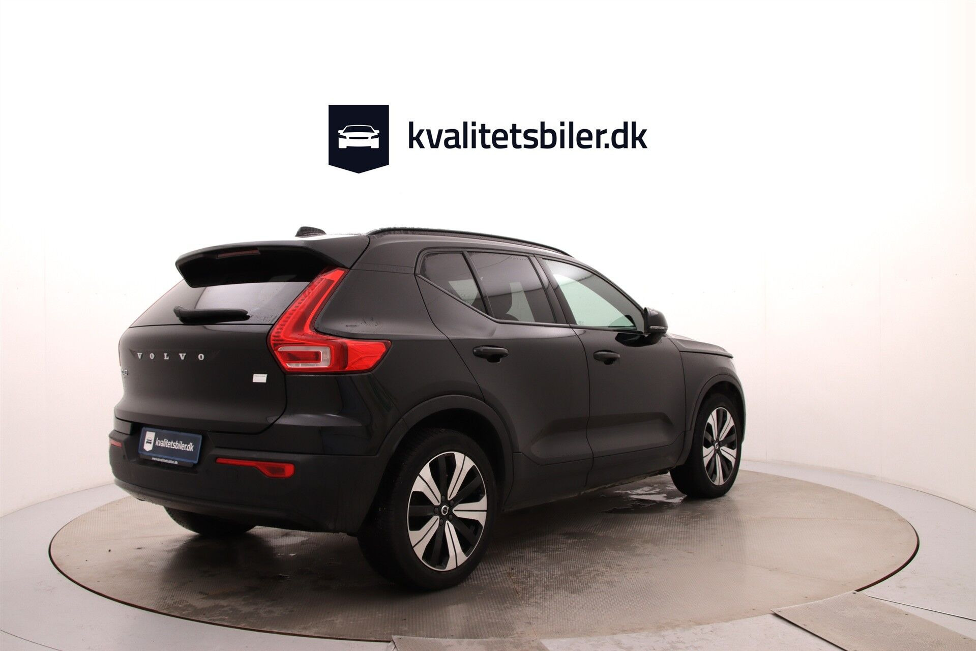 Sort Volvo XC40 fra 2023