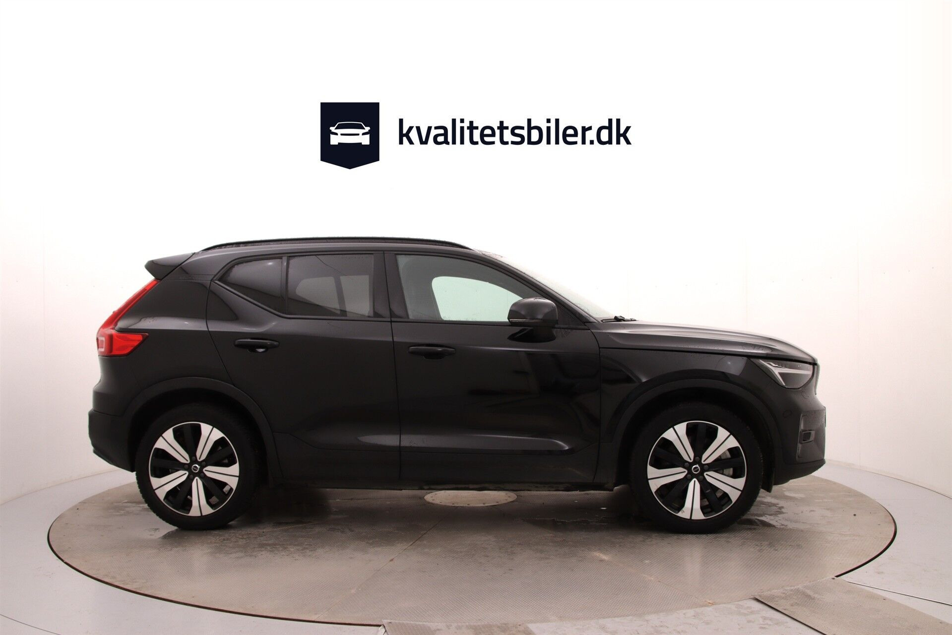 Sort Volvo XC40 fra 2023