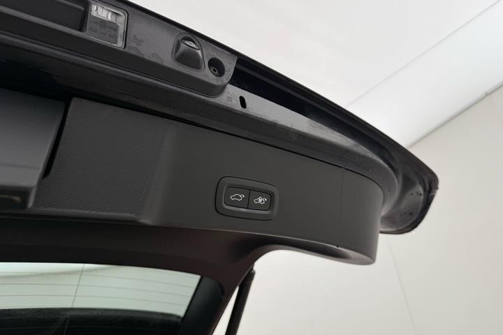 Sort Volvo XC40 fra 2023