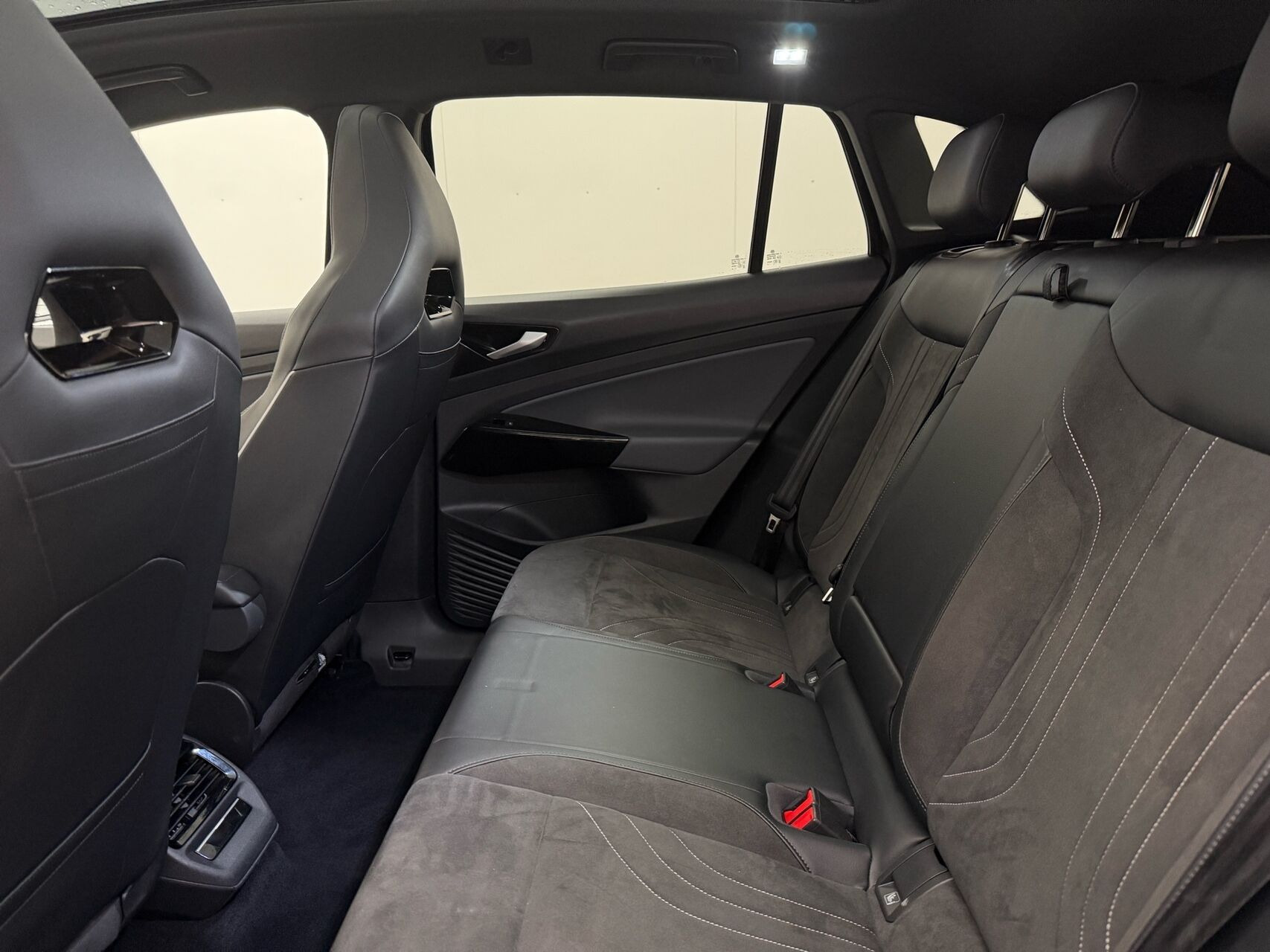 Sort VW ID.4 fra 2023