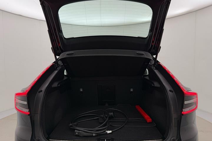 Sort Volvo C40 fra 2023