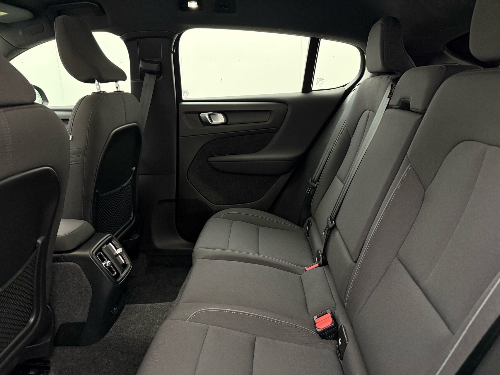 Sort Volvo C40 fra 2023