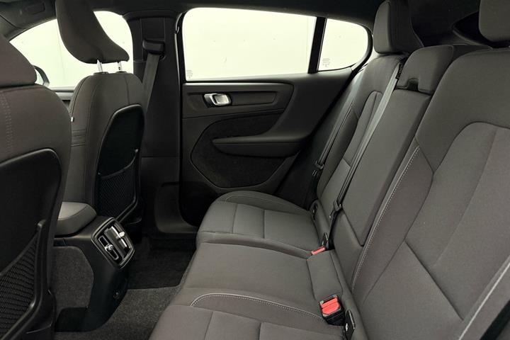 Sort Volvo C40 fra 2023
