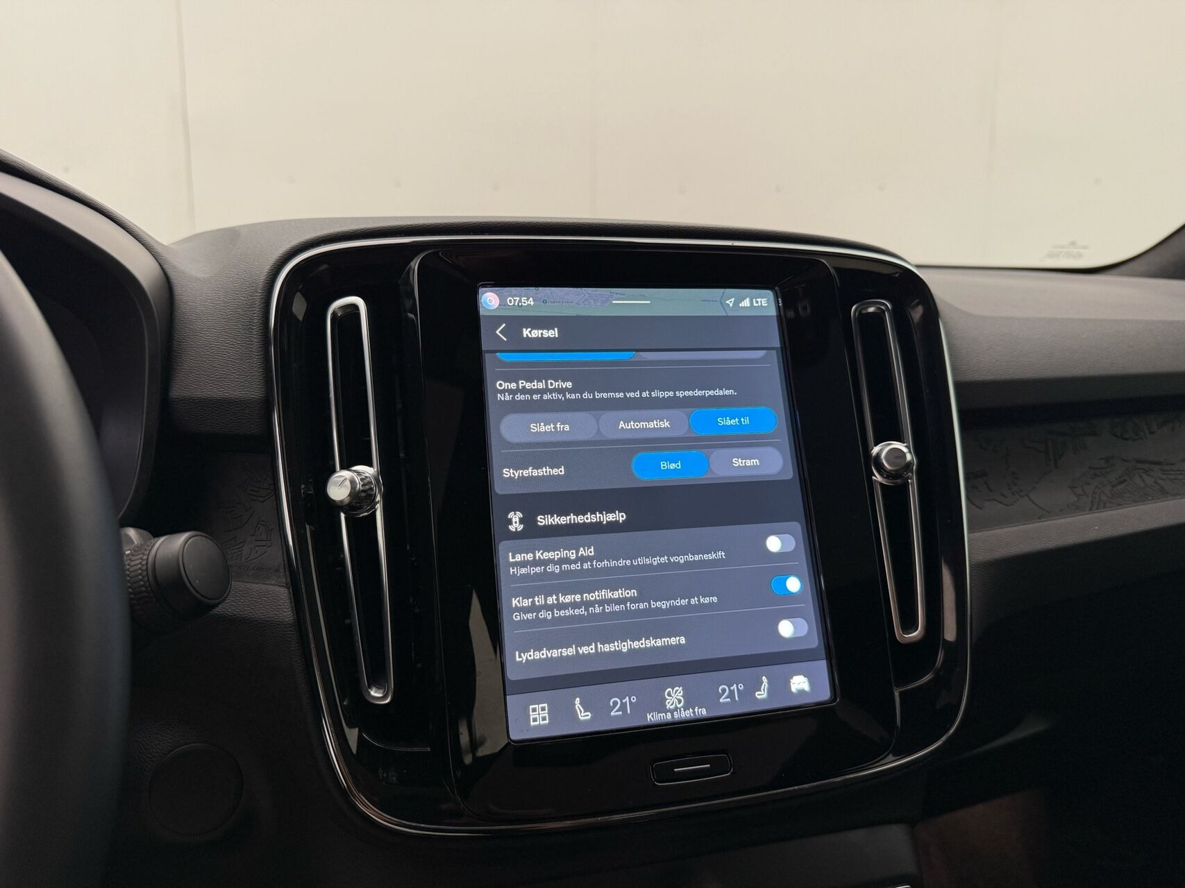 Sort Volvo C40 fra 2023