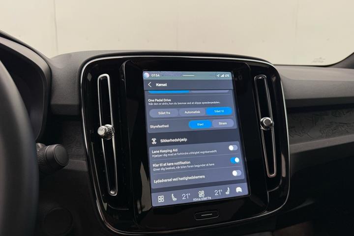 Sort Volvo C40 fra 2023