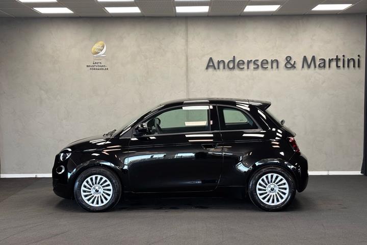 Sort Fiat 500e fra 2023