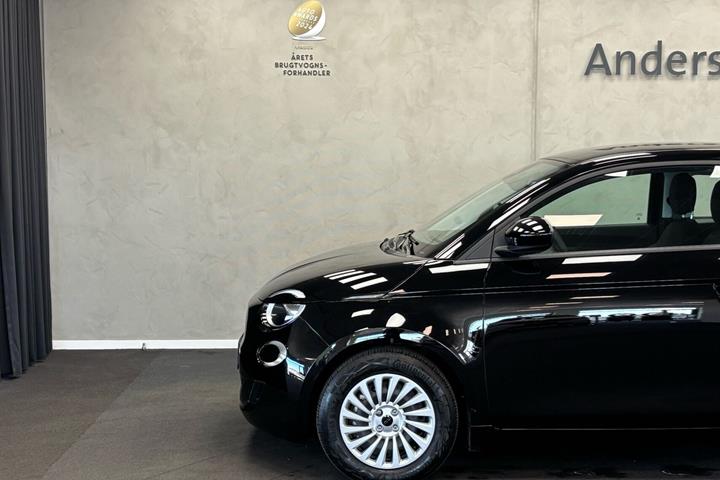 Sort Fiat 500e fra 2023