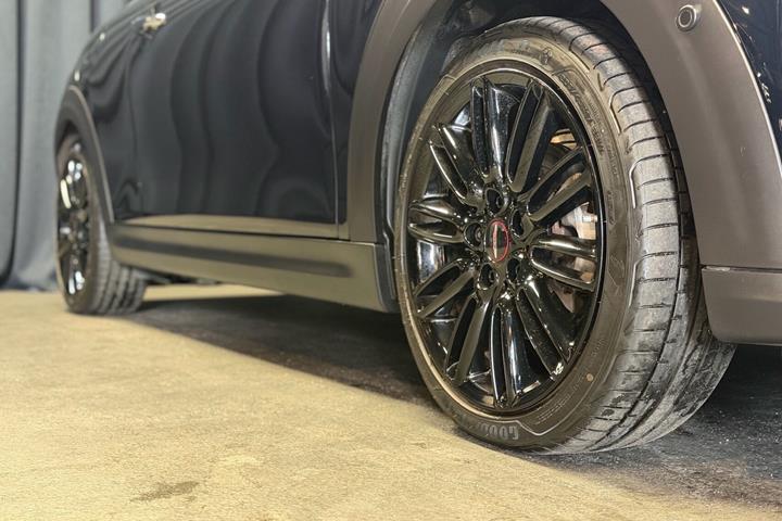 Sort Mini Cooper fra 2022