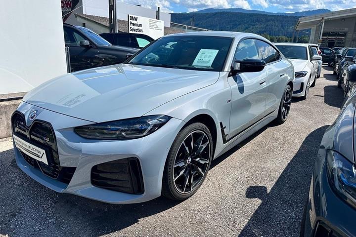 Grå BMW i4 fra 2022