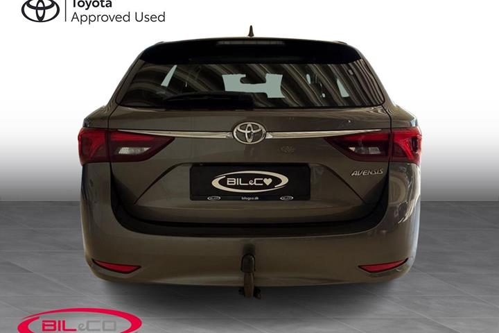 undefined Toyota Avensis fra 2017