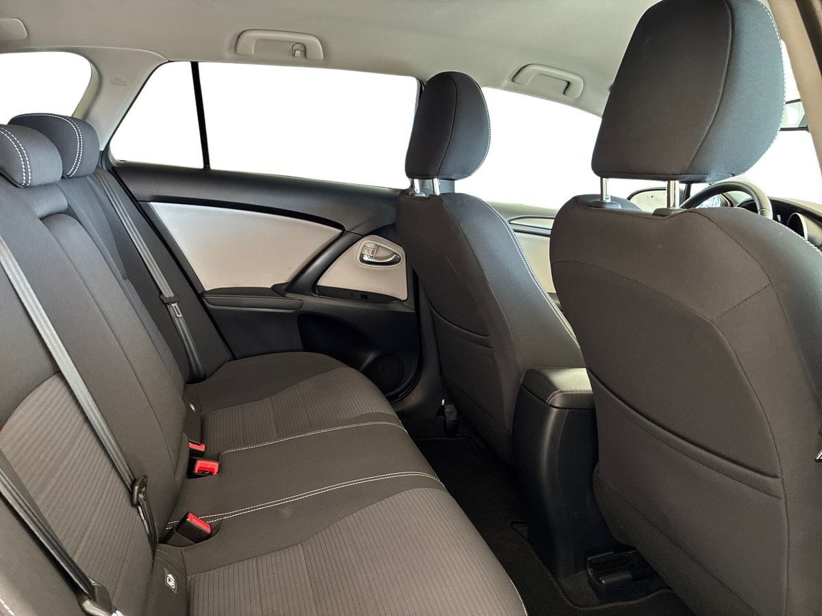 undefined Toyota Avensis fra 2017