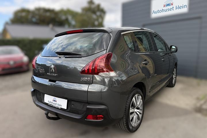Grå Peugeot 3008 fra 2015