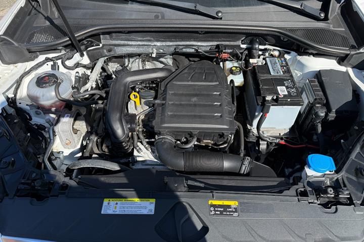 Hvid Audi Q2 fra 2018