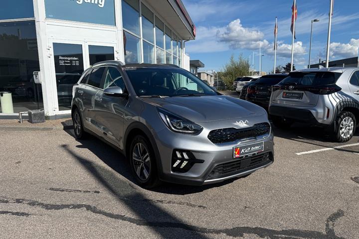 Grå Kia Niro fra 2022