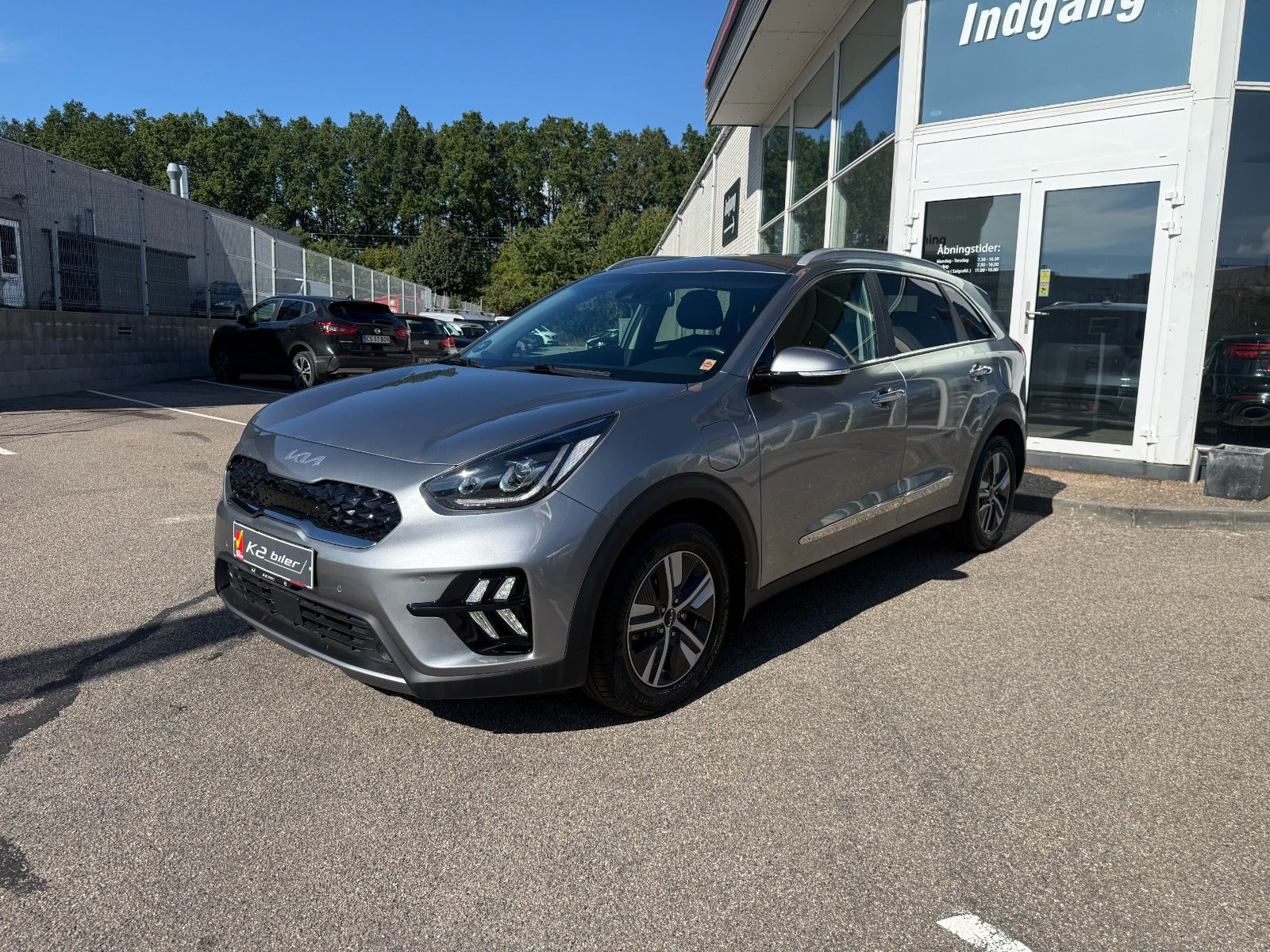 Grå Kia Niro fra 2022