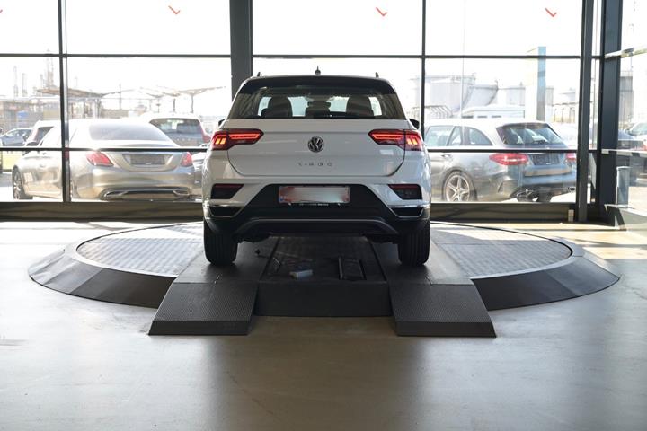 Hvid VW T-Roc fra 2020