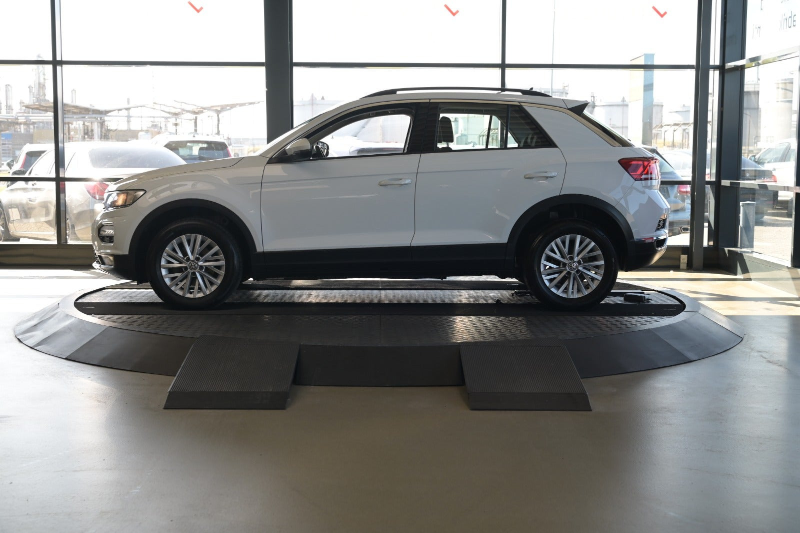 Hvid VW T-Roc fra 2020