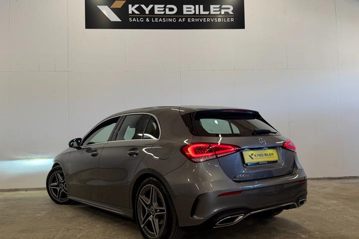 Grå Mercedes A200 d fra 2020