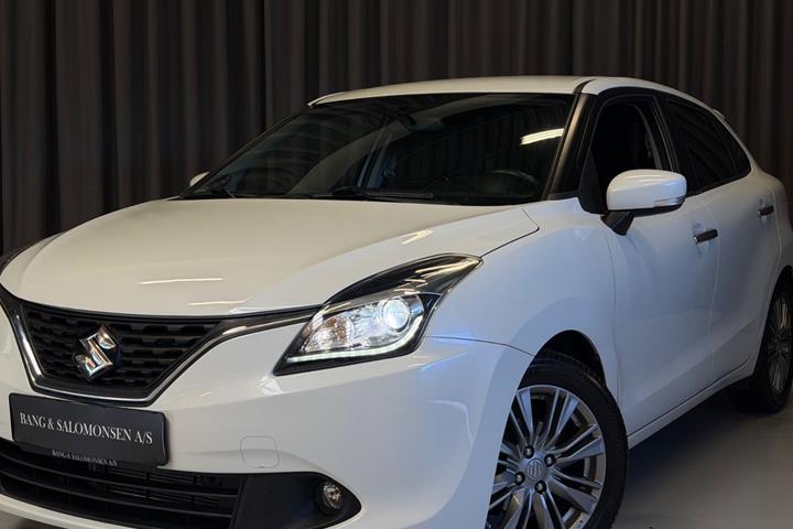 Hvid Suzuki Baleno fra 2016