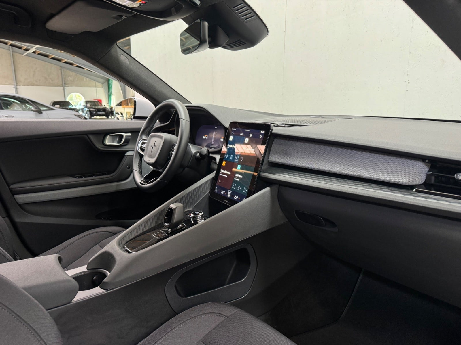 Hvid Polestar 2 fra 2024
