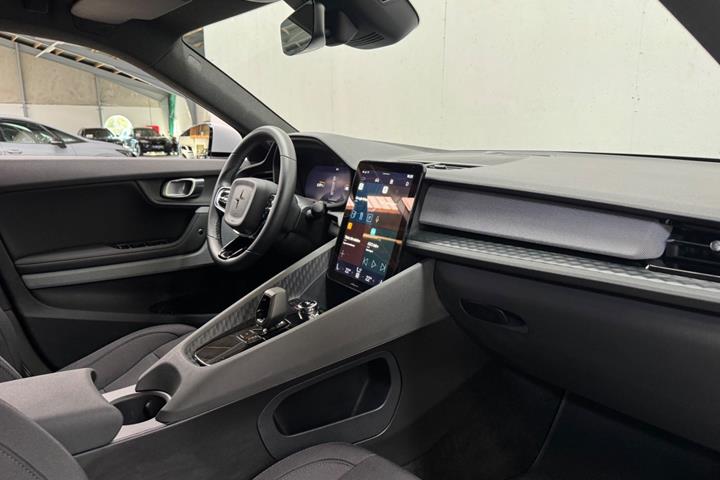 Hvid Polestar 2 fra 2024