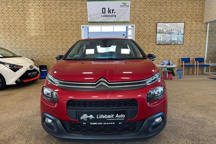 Rød Citroën C3 fra 2016