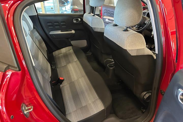 Rød Citroën C3 fra 2016