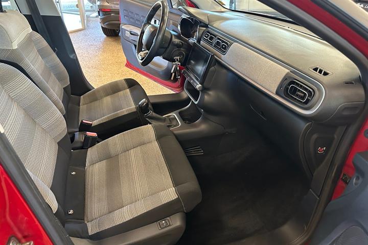 Rød Citroën C3 fra 2016