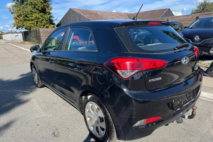 undefined Hyundai i20 fra 2015