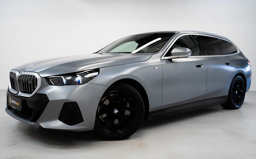 BMW i5 eDrive40 Touring Fully Charged M-Sport