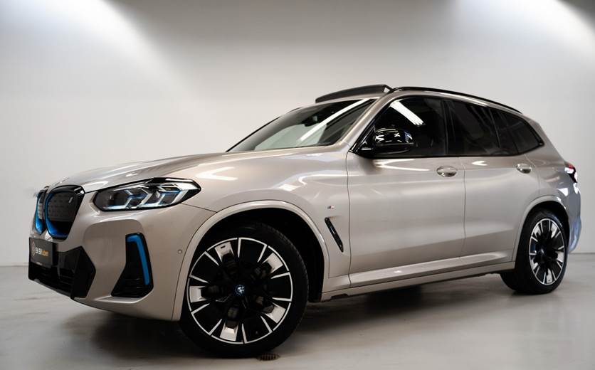 BMW iX3 Charged Plus M-Sport