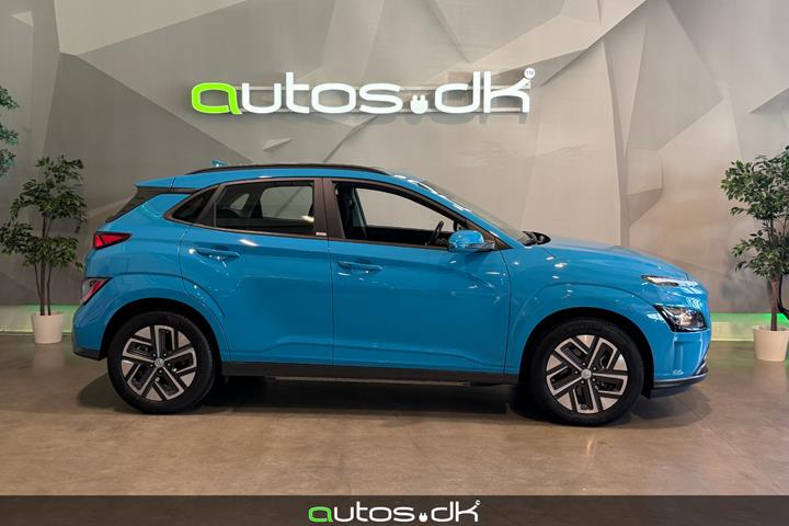 Blå Hyundai Kona fra 2021