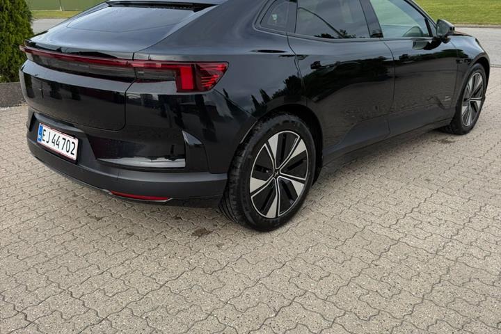 undefined Polestar 4 fra 2025