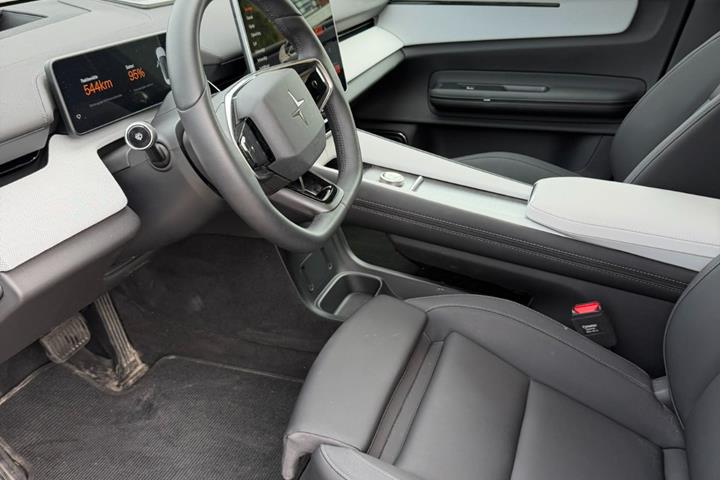 undefined Polestar 4 fra 2025