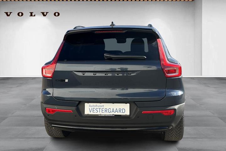 Blå Volvo EX40 fra 2026