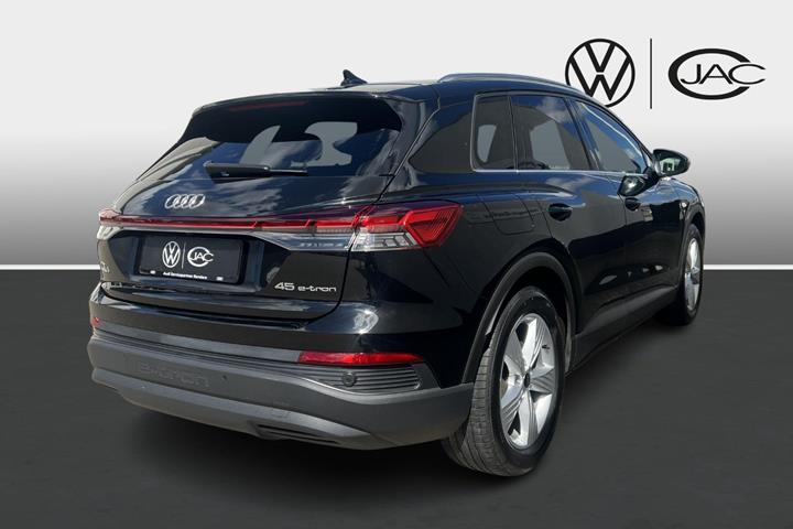 Sort Audi Q4 e-tron fra 2024
