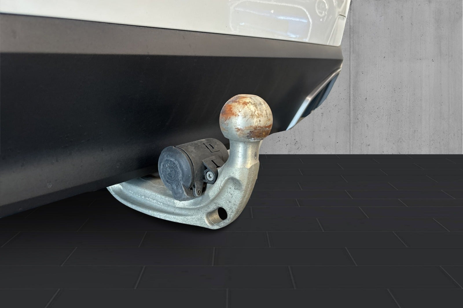 Hvid BMW i4 fra 2023