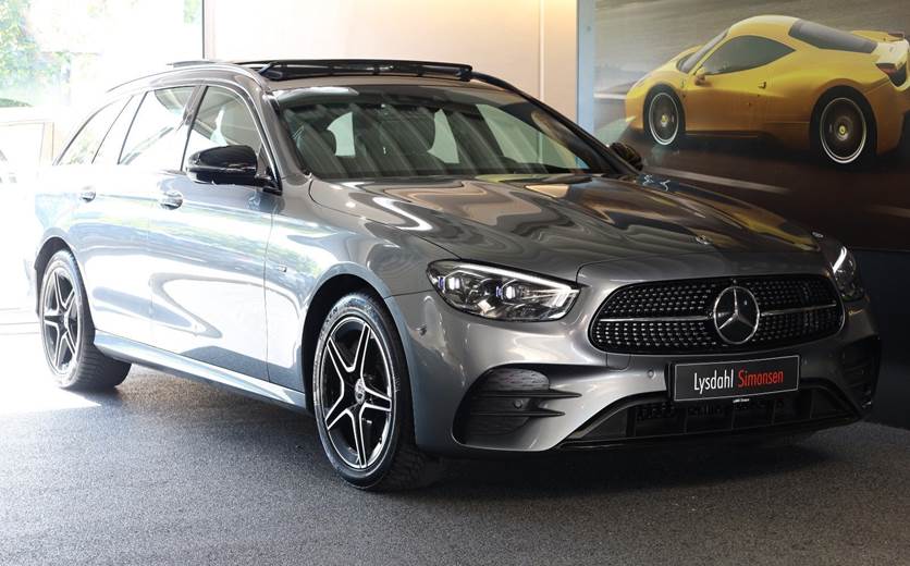 Mercedes E300 de 2,0 AMG Line Night Edition stc. aut.