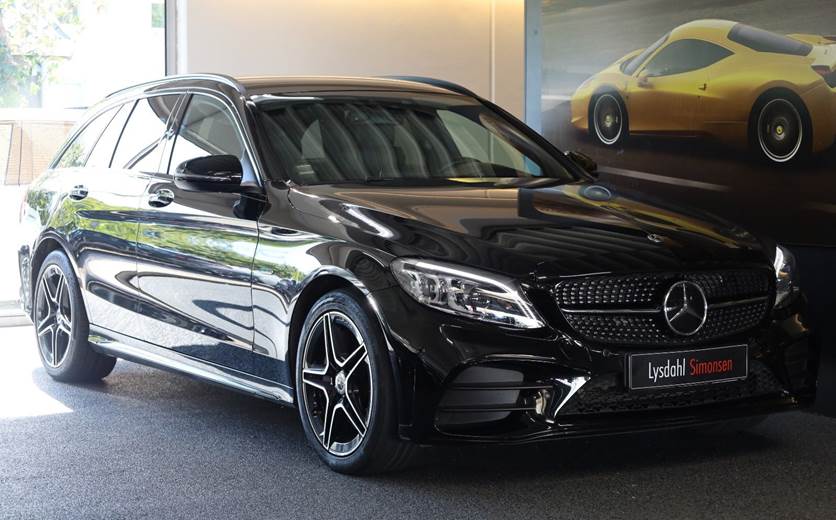 Mercedes C300 de 2,0 AMG Line Night Edition stc. aut.