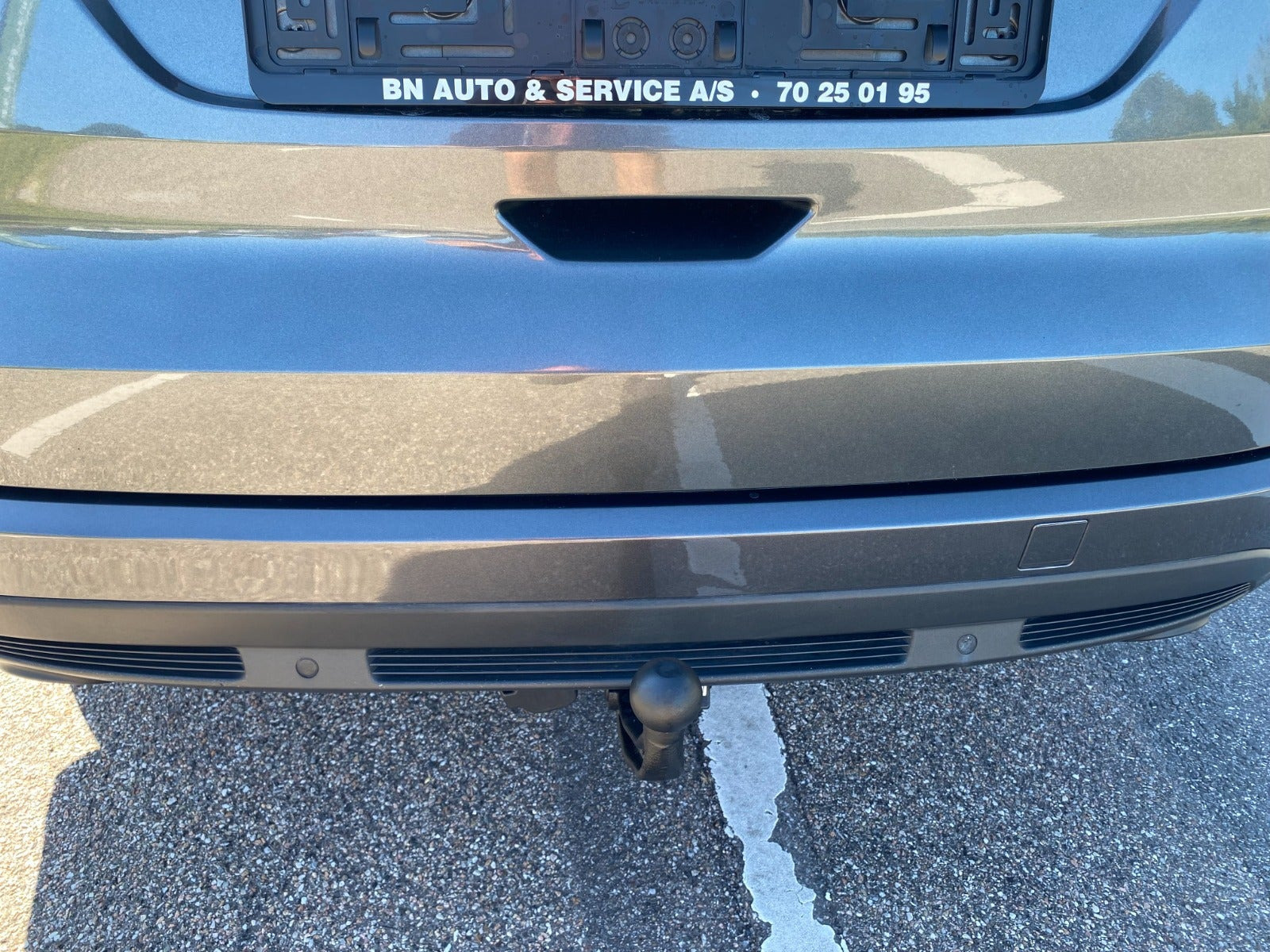 Grå Ford S-MAX fra 2019